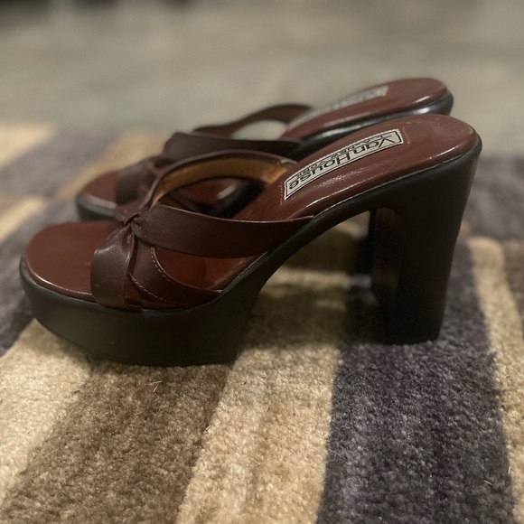 VINTAGE 90s Chunky Heels - Picture 7 of 16